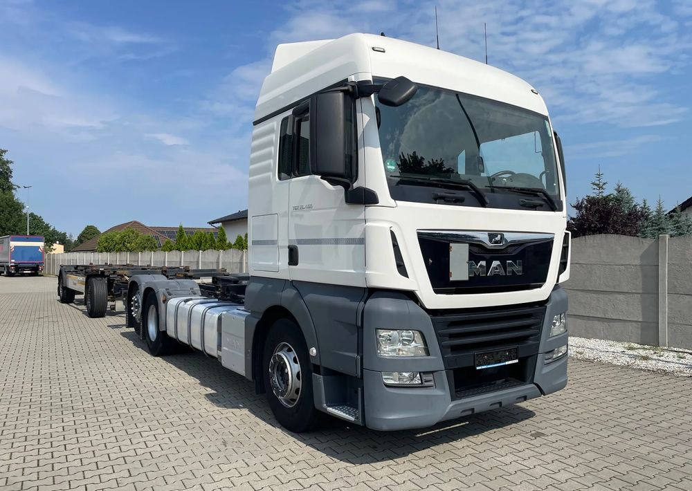 MAN TGX XLX 26.460 BDF - משאית עם שלדת תא: תמונה 3 MAN TGX XLX 26.460 BDF - משאית עם שלדת תא: תמונה 3
