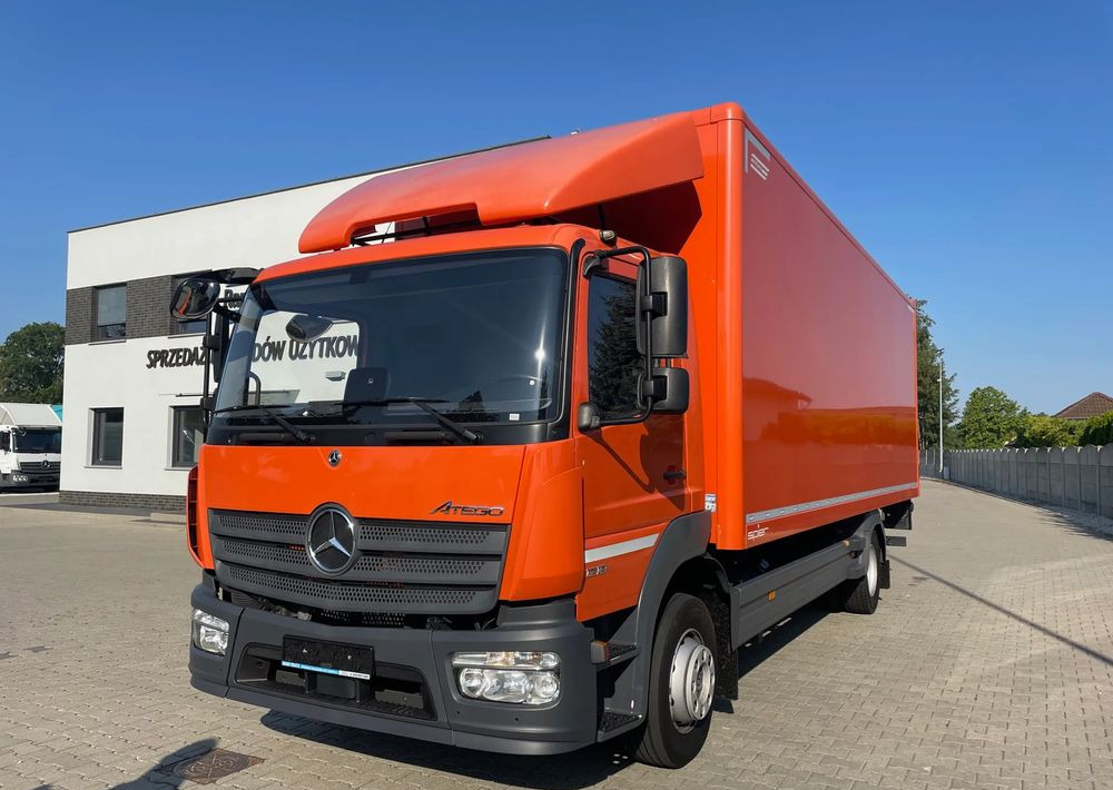 Mercedes-Benz ATEGO 1218 - משאית תיבה: תמונה 3 Mercedes-Benz ATEGO 1218 - משאית תיבה: תמונה 3