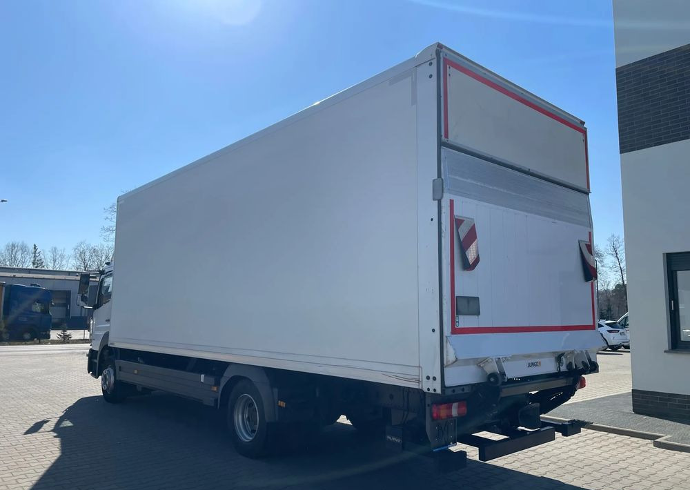 Mercedes-Benz ATEGO 1223 - משאית תיבה: תמונה 4 Mercedes-Benz ATEGO 1223 - משאית תיבה: תמונה 4