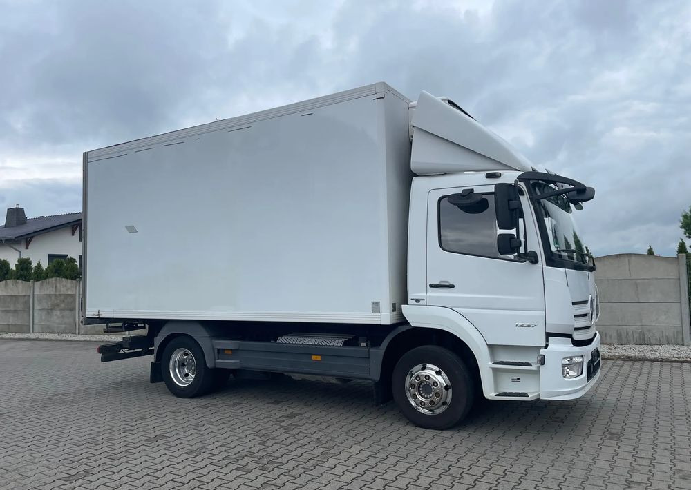 Mercedes-Benz ATEGO 1227 CHŁODNIA HAKOWA / HAKÓWKA - משאית קירור: תמונה 4 Mercedes-Benz ATEGO 1227 CHŁODNIA HAKOWA / HAKÓWKA - משאית קירור: תמונה 4