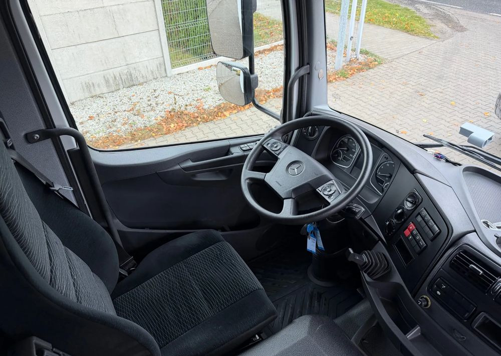 משאית תיבה Mercedes-Benz ATEGO 1524: תמונה 7