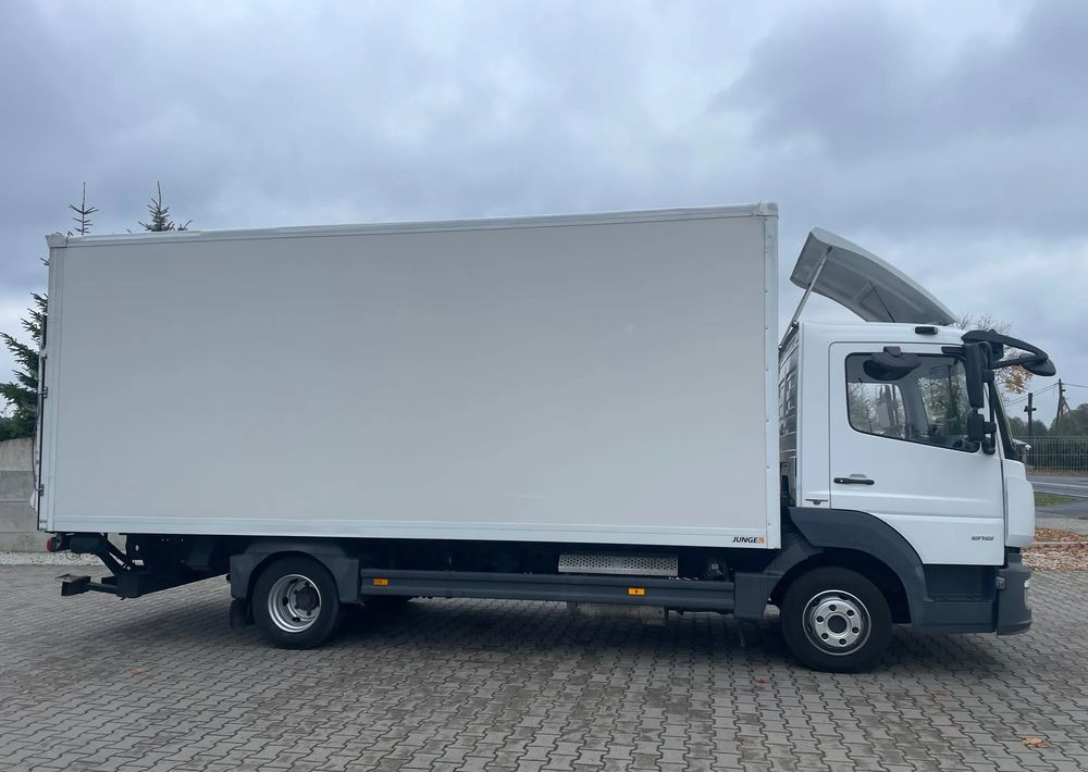 Mercedes-Benz ATEGO 816 DMC 8600 kg - משאית תיבה: תמונה 4 Mercedes-Benz ATEGO 816 DMC 8600 kg - משאית תיבה: תמונה 4