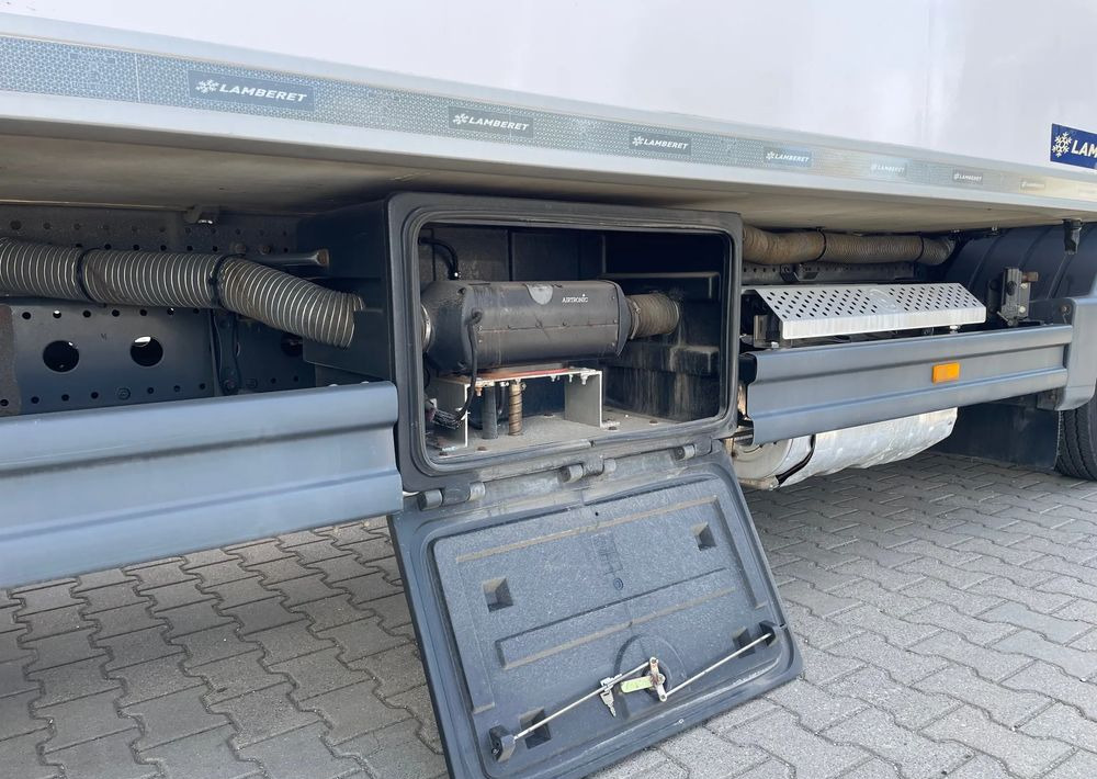 Mercedes-Benz ATEGO 818, IZOTERMA OGRZEWANA! - משאית תיבה: תמונה 4 Mercedes-Benz ATEGO 818, IZOTERMA OGRZEWANA! - משאית תיבה: תמונה 4