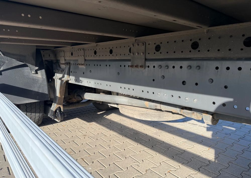 Mercedes-Benz AXOR 1824,  EURO 5,KLIMA, KONTENER 8,5 m! - משאית תיבה: תמונה 5 Mercedes-Benz AXOR 1824,  EURO 5,KLIMA, KONTENER 8,5 m! - משאית תיבה: תמונה 5