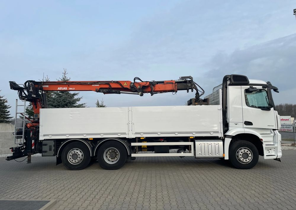 Mercedes-Benz Arocs 2545, HDS ATLAS 186.3 - PILOT - משאית צד נופל/ שטוחה, משאית מנוף: תמונה 4 Mercedes-Benz Arocs 2545, HDS ATLAS 186.3 - PILOT - משאית צד נופל/ שטוחה, משאית מנוף: תמונה 4