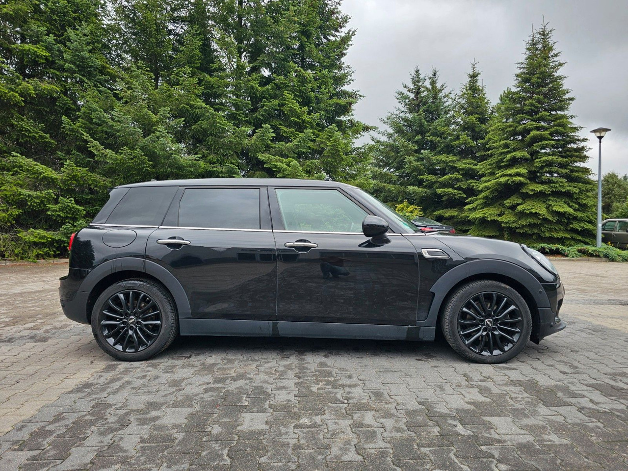 MINI Cooper D Clubman Automatik Harman/Kardon - רכב סטיישן: תמונה 4 MINI Cooper D Clubman Automatik Harman/Kardon - רכב סטיישן: תמונה 4