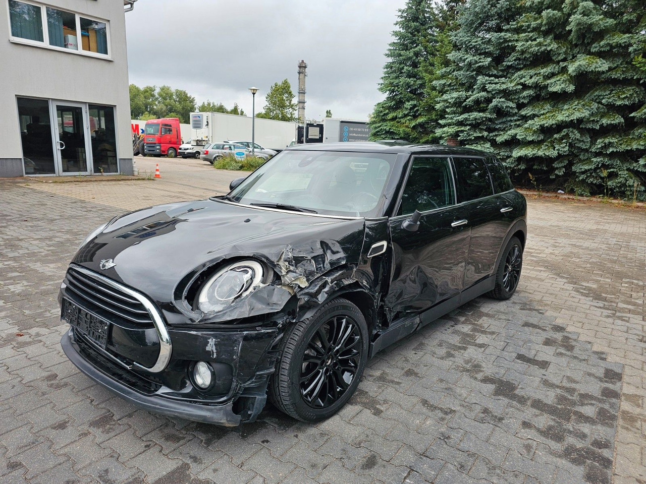 MINI Cooper D Clubman Automatik Harman/Kardon - רכב סטיישן: תמונה 2 MINI Cooper D Clubman Automatik Harman/Kardon - רכב סטיישן: תמונה 2