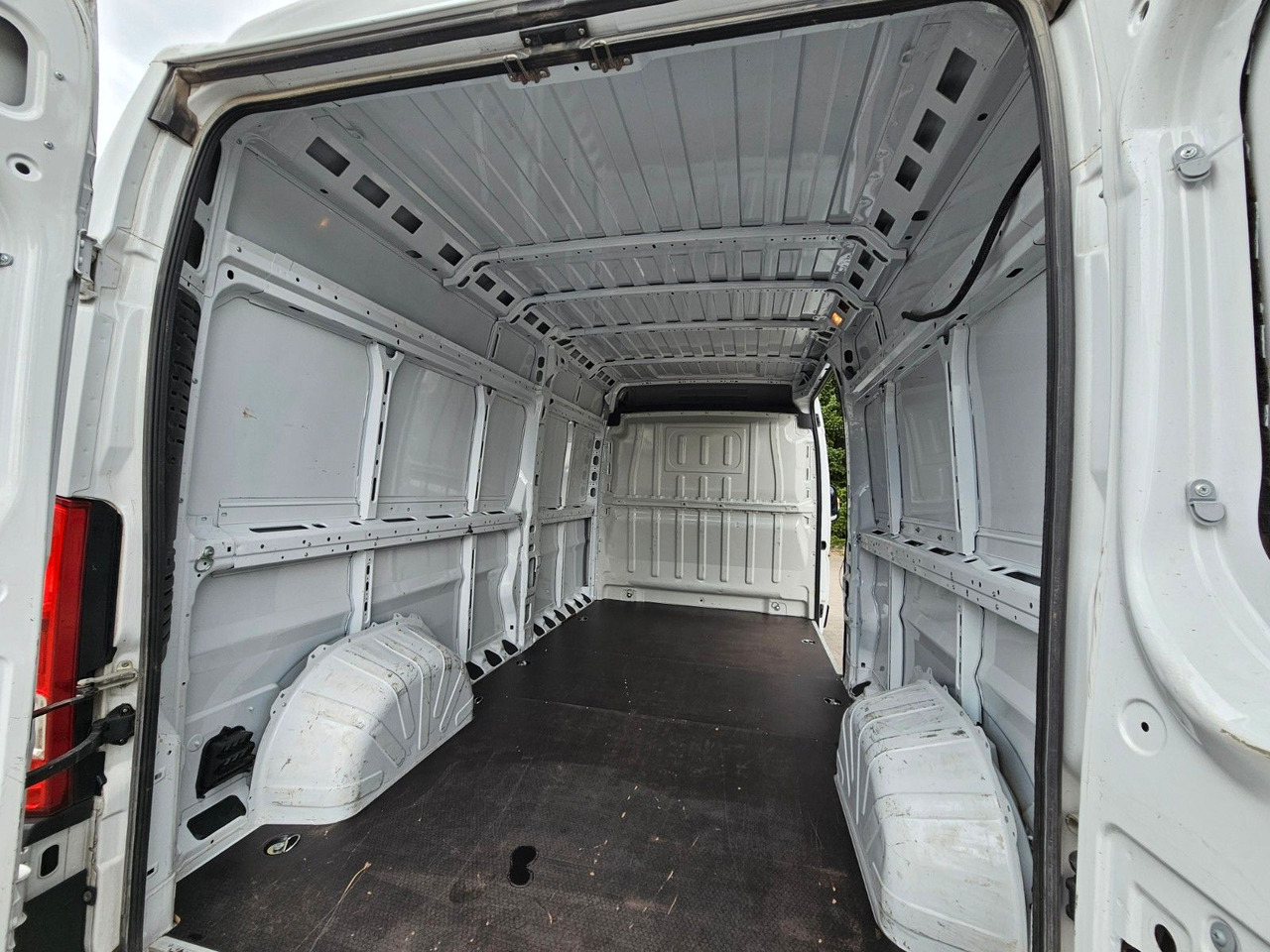 הַחכָּרָה  Opel MOVANO DUCATO L3H2 erst 35tkm Leichter unfall Opel MOVANO DUCATO L3H2 erst 35tkm Leichter unfall: תמונה 6