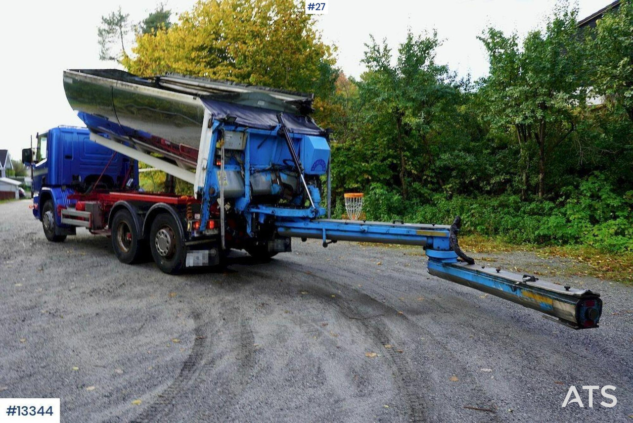 2002 Scania P94G asphalt sprider WATCH VIDEO - מפיץ אספלט: תמונה 5 2002 Scania P94G asphalt sprider WATCH VIDEO - מפיץ אספלט: תמונה 5