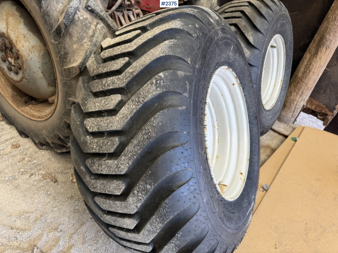 Alliance grass tires 500/60-22.5 - גלגלים וצמיגים: תמונה 2 Alliance grass tires 500/60-22.5 - גלגלים וצמיגים: תמונה 2