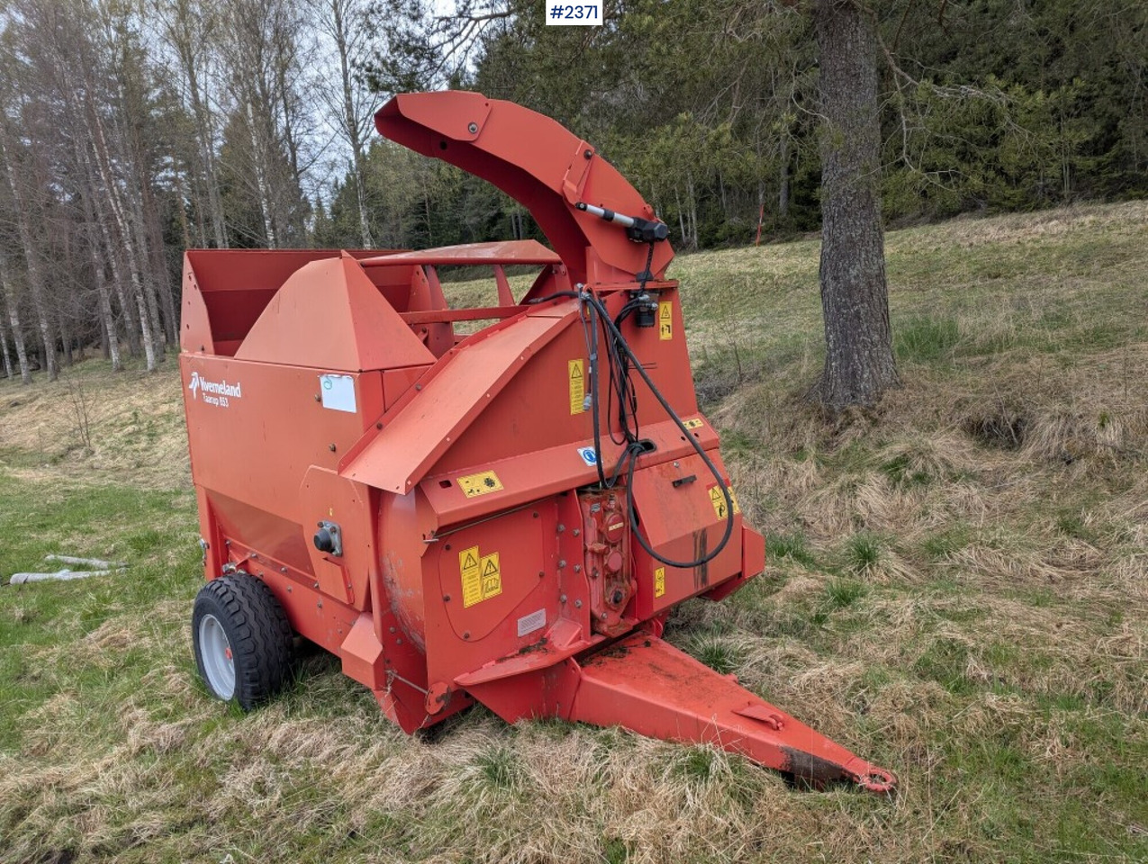 Bale cutter / Feed shredder Kverneland Taarup 853 - ציוד חציר ומספוא: תמונה 1 Bale cutter / Feed shredder Kverneland Taarup 853 - ציוד חציר ומספוא: תמונה 1