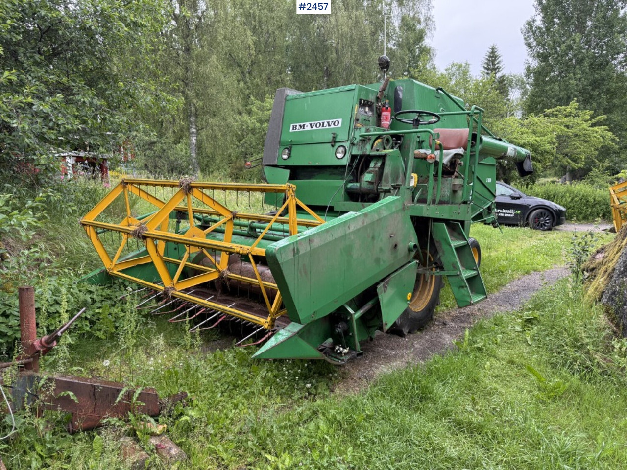 Combine harvester Volvo BM S830 with 2 cutting tables - מקצרת קומבינה: תמונה 1 Combine harvester Volvo BM S830 with 2 cutting tables - מקצרת קומבינה: תמונה 1