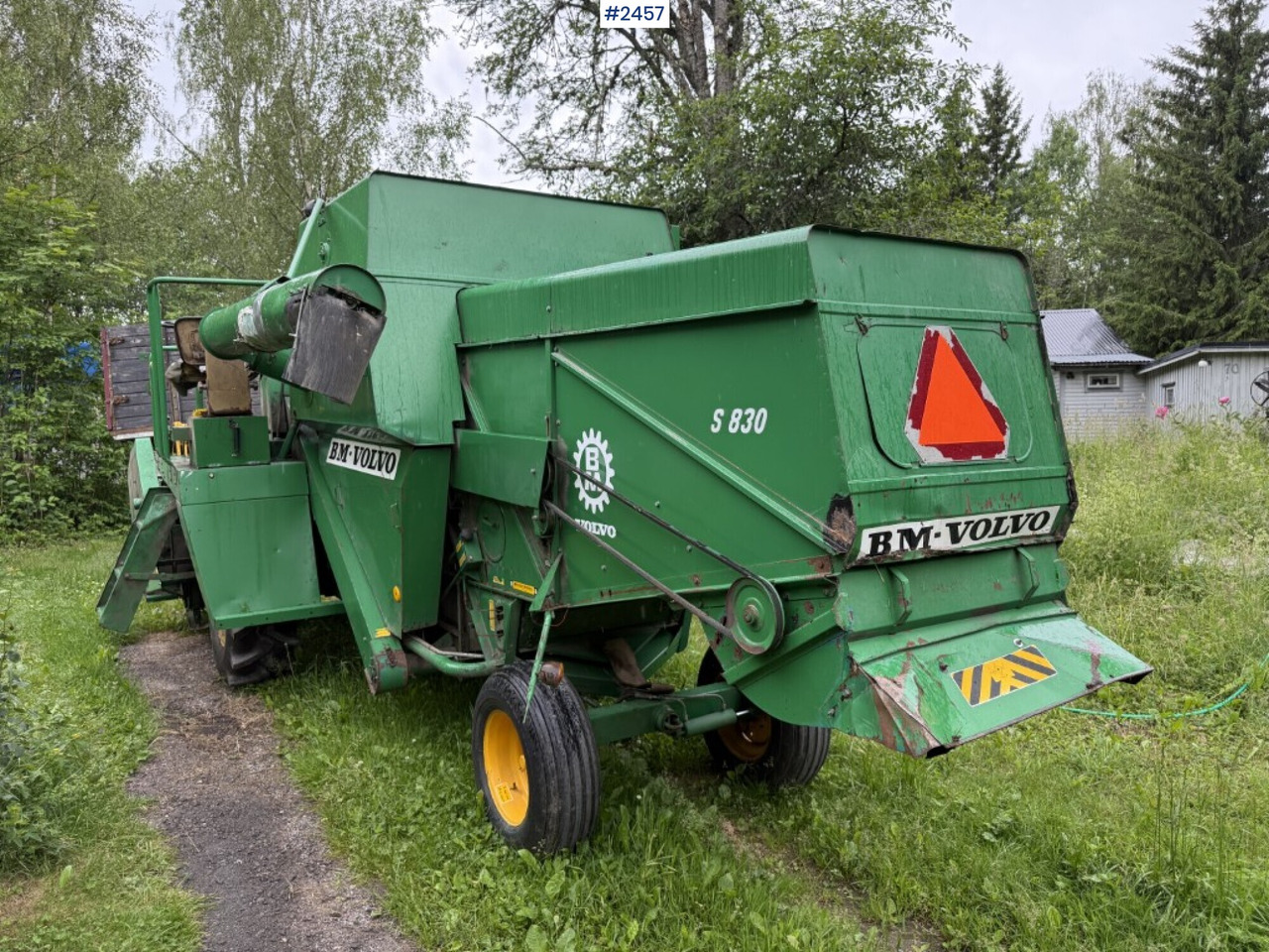 Combine harvester Volvo BM S830 with 2 cutting tables - מקצרת קומבינה: תמונה 3 Combine harvester Volvo BM S830 with 2 cutting tables - מקצרת קומבינה: תמונה 3