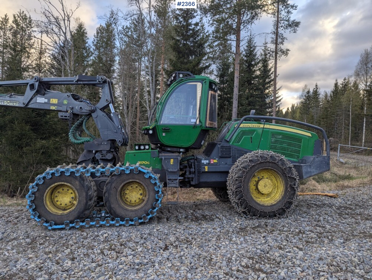 Harvester John Deere 1170G - מקצרת יערות: תמונה 2 Harvester John Deere 1170G - מקצרת יערות: תמונה 2