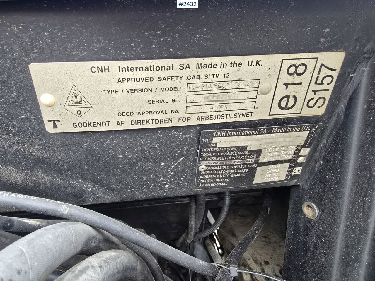 טרקטור חקלאי New Holland TS 125A med Frontlastare: תמונה 11