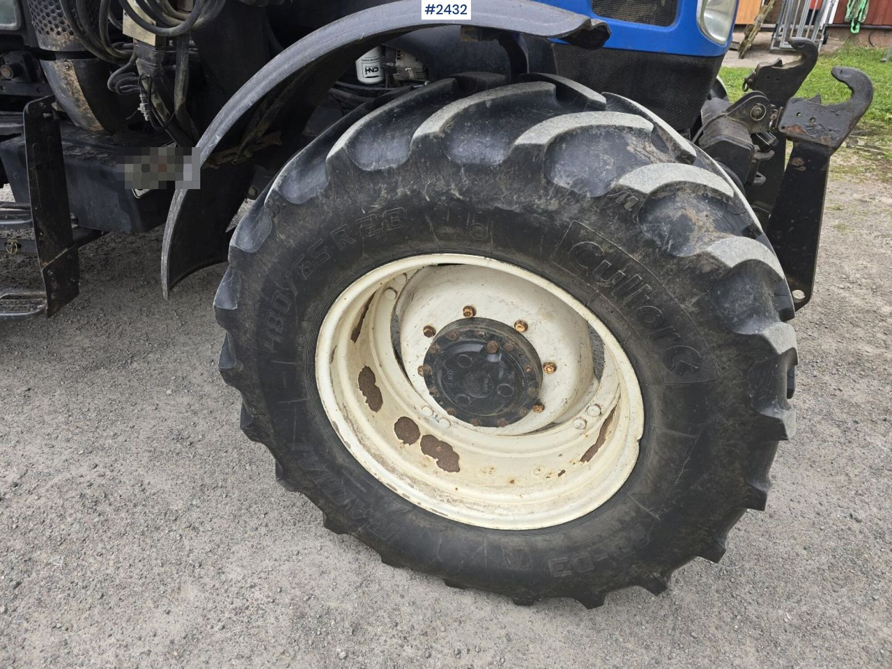 טרקטור חקלאי New Holland TS 125A med Frontlastare: תמונה 13