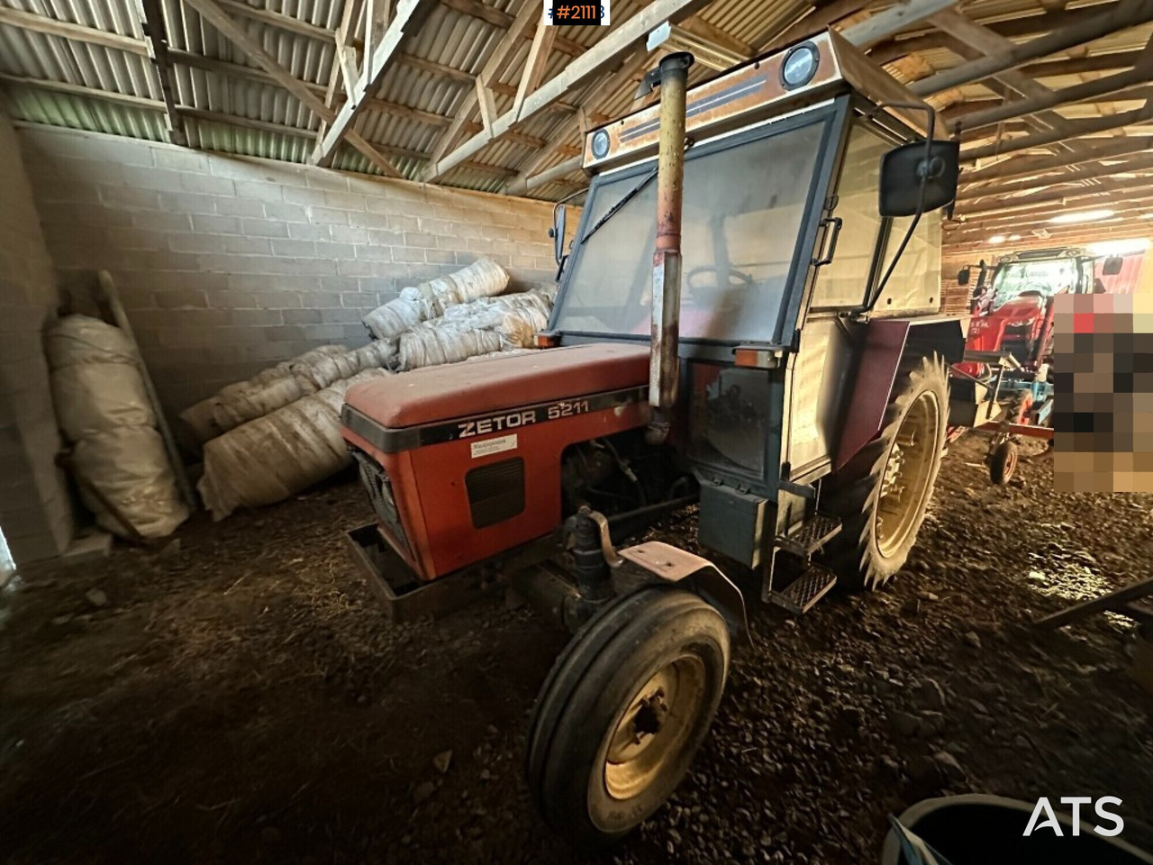 Tractor Zetor 5211 - טרקטור חקלאי: תמונה 2 Tractor Zetor 5211 - טרקטור חקלאי: תמונה 2