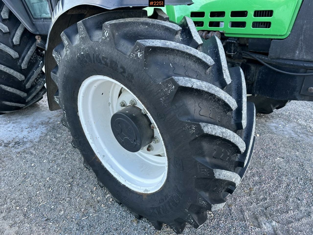 טרקטור חקלאי Valtra X110 waiststeering tractor with twintrac: תמונה 12