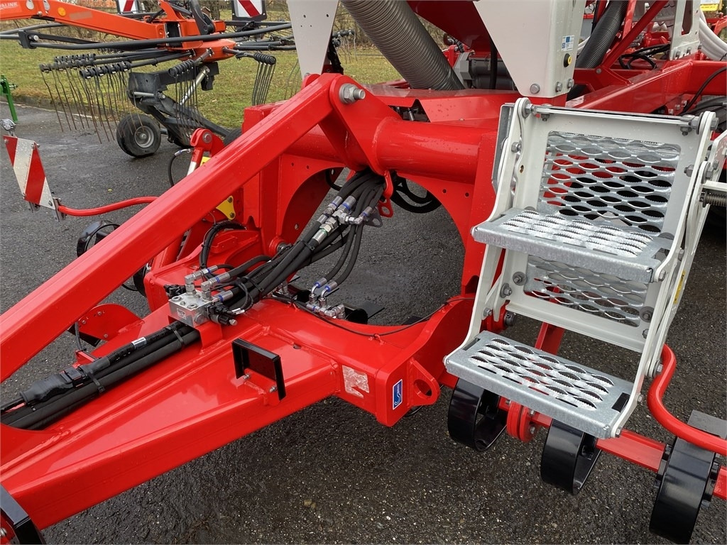 Pöttinger Terrasem 3000 D - מקדחת זריעה משולבת: תמונה 5 Pöttinger Terrasem 3000 D - מקדחת זריעה משולבת: תמונה 5