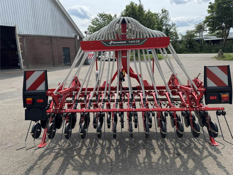 Kverneland CB 3000 - ציוד זריעה: תמונה 2 Kverneland CB 3000 - ציוד זריעה: תמונה 2
