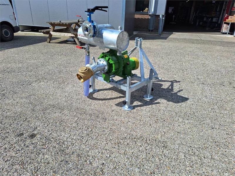 Rovatti T3K80/2E PTO pomp op bok - מרסס מותקן על טרקטור: תמונה 3 Rovatti T3K80/2E PTO pomp op bok - מרסס מותקן על טרקטור: תמונה 3
