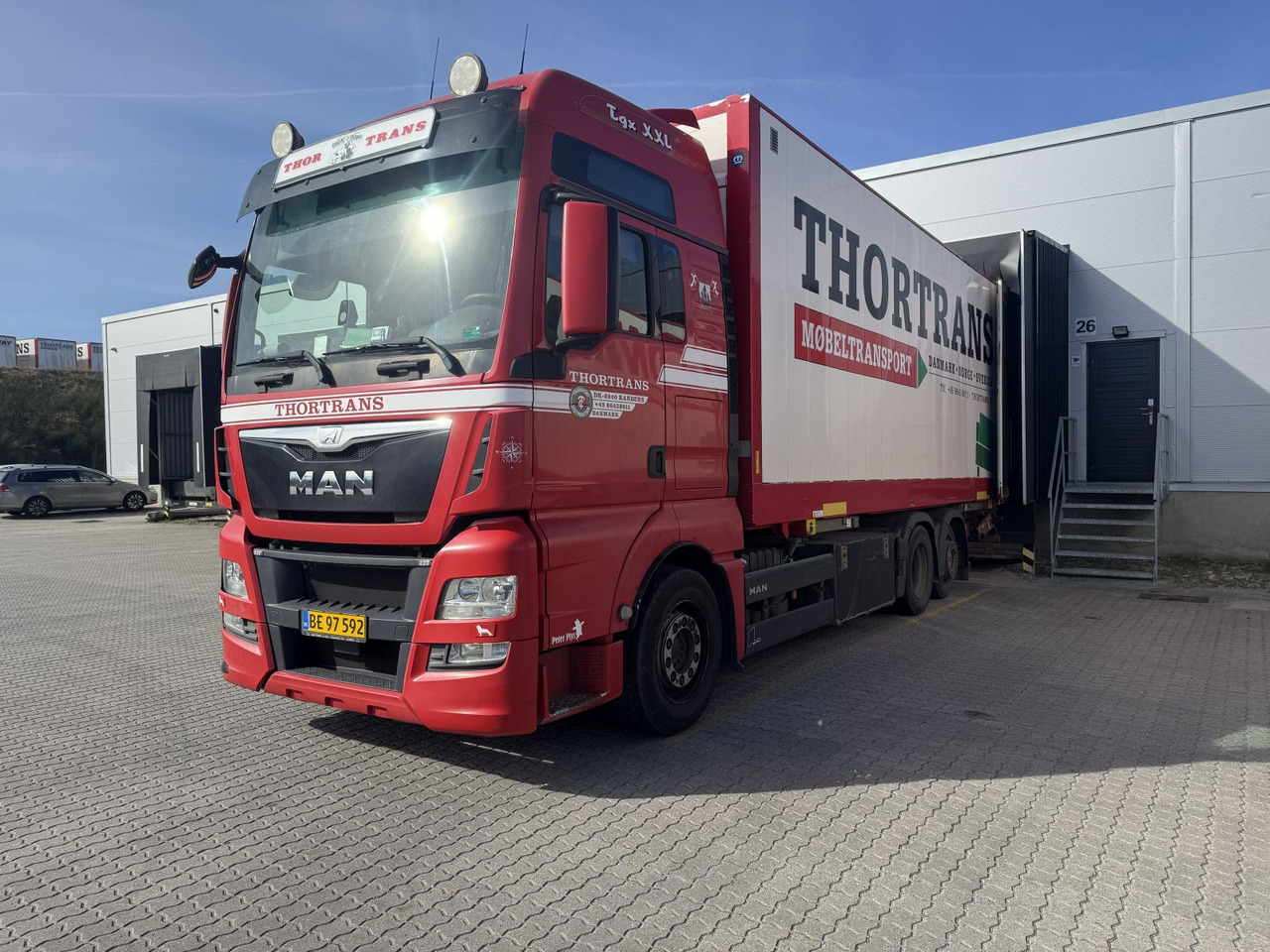 MAN TG, 26. 6x2-2 LL - משאית תיבה: תמונה 1 MAN TG, 26. 6x2-2 LL - משאית תיבה: תמונה 1