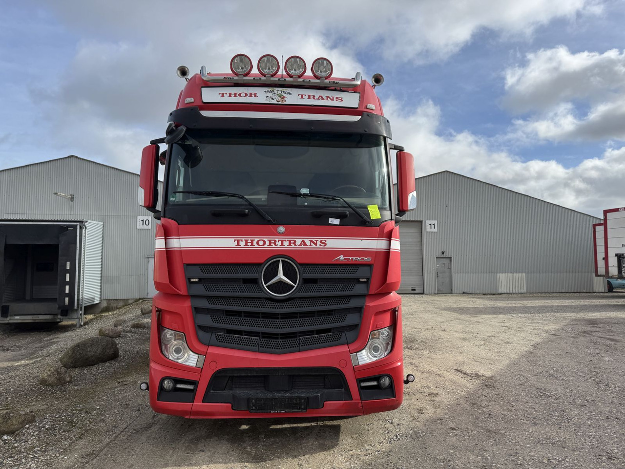 MERCEDES-BENZ Actros 2663 LDNA 6x2 - משאית תיבה: תמונה 2 MERCEDES-BENZ Actros 2663 LDNA 6x2 - משאית תיבה: תמונה 2