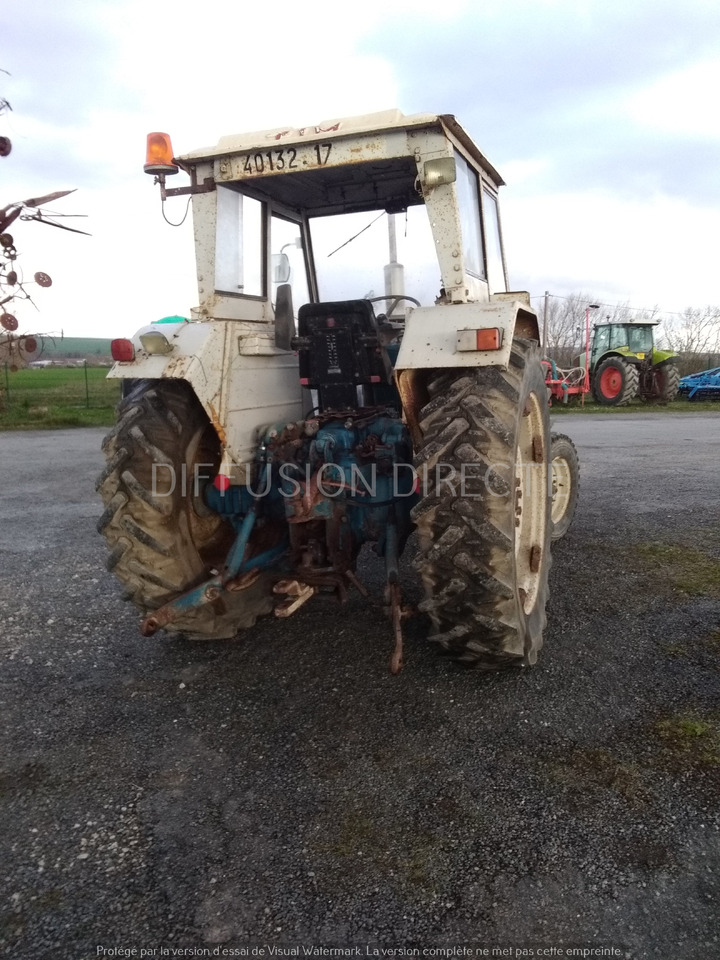 FORD TRACTEUR AGRICOLE 5000 SUPER MAJOR - טרקטור חקלאי: תמונה 4 FORD TRACTEUR AGRICOLE 5000 SUPER MAJOR - טרקטור חקלאי: תמונה 4