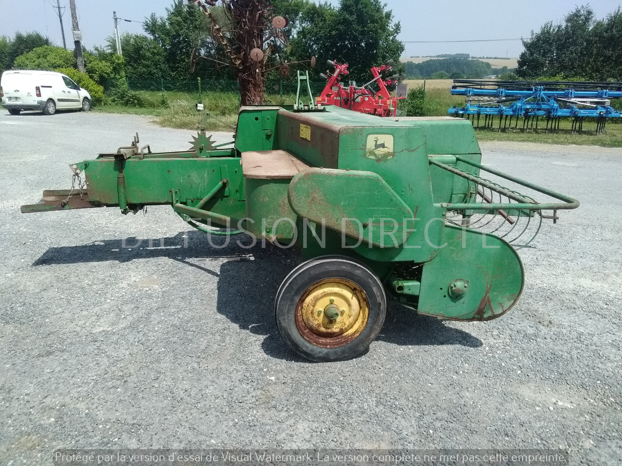 JOHN DEERE PRESSE MOYENNE DENSITE 332 - מכונת צרור עגולה: תמונה 4 JOHN DEERE PRESSE MOYENNE DENSITE 332 - מכונת צרור עגולה: תמונה 4