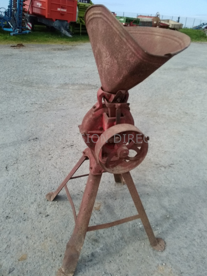 MOULIN A FARINE - ציוד לאחר הקציר: תמונה 3 MOULIN A FARINE - ציוד לאחר הקציר: תמונה 3