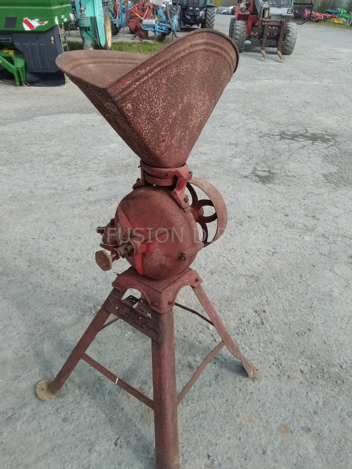 MOULIN A FARINE - ציוד לאחר הקציר: תמונה 2 MOULIN A FARINE - ציוד לאחר הקציר: תמונה 2