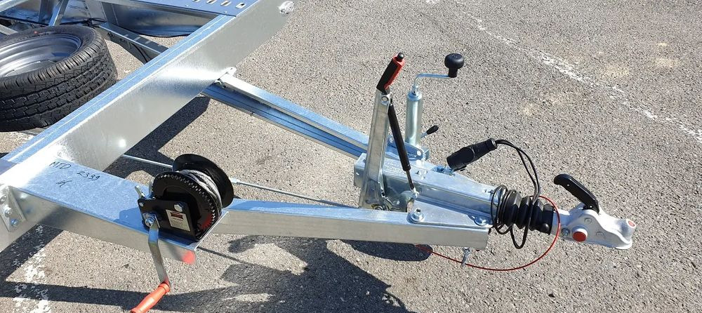 Niewiadów JUPITER 4x2,1m R13C NOWY MODEL - קרון נגרר למכונית: תמונה 5 Niewiadów JUPITER 4x2,1m R13C NOWY MODEL - קרון נגרר למכונית: תמונה 5