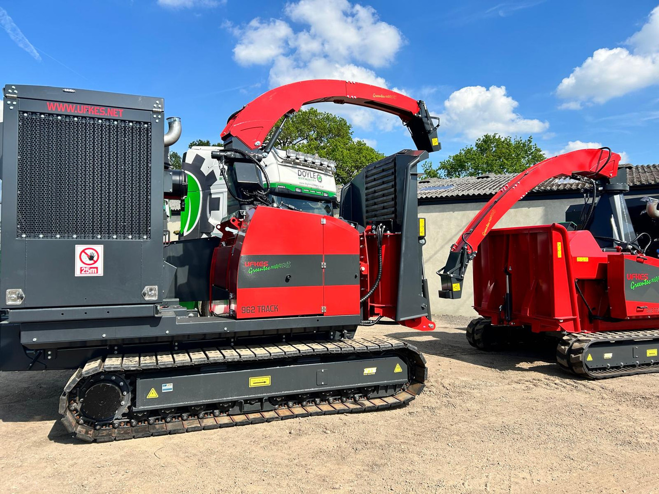 UFKES Greentec 962 Tracked Chipper - מגרסת עץ: תמונה 2 UFKES Greentec 962 Tracked Chipper - מגרסת עץ: תמונה 2