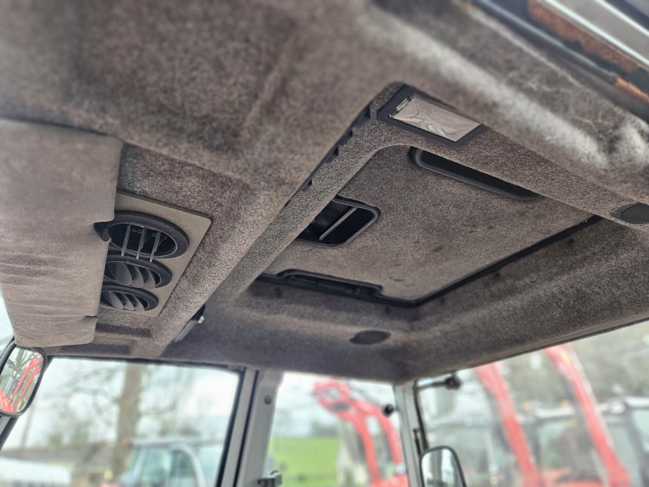 טרקטור חקלאי 1993 MF 390T 4wd tractor, good off farm condition: תמונה 7 טרקטור חקלאי 1993 MF 390T 4wd tractor, good off farm condition: תמונה 7