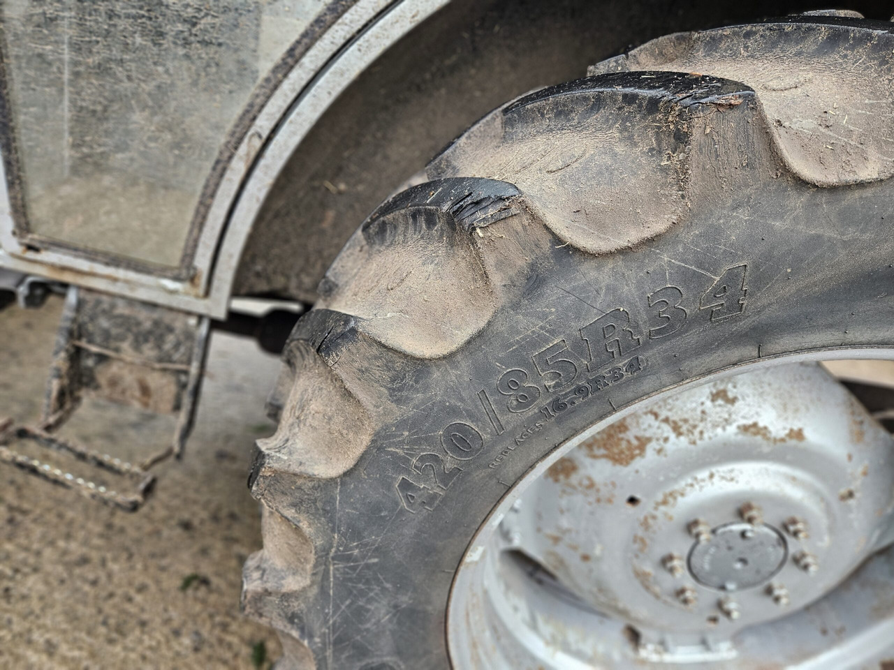 1993 MF 390T 4wd tractor, good off farm condition - טרקטור חקלאי: תמונה 5 1993 MF 390T 4wd tractor, good off farm condition - טרקטור חקלאי: תמונה 5