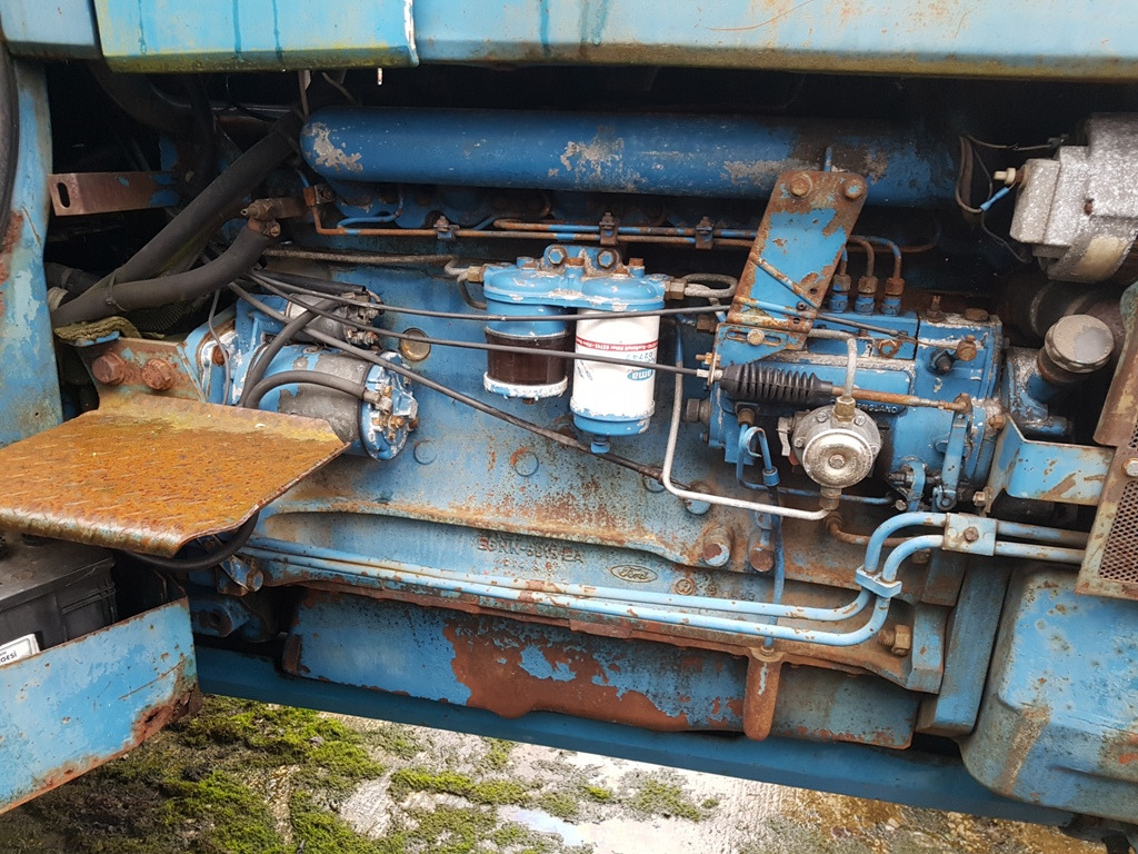 Ford 8210 - טרקטור חקלאי: תמונה 5 Ford 8210 - טרקטור חקלאי: תמונה 5