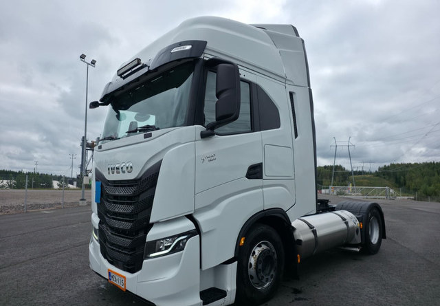 IvecoS-Way 460 4x2 LNG / LBG - יחידת טרקטור: תמונה 1 IvecoS-Way 460 4x2 LNG / LBG - יחידת טרקטור: תמונה 1