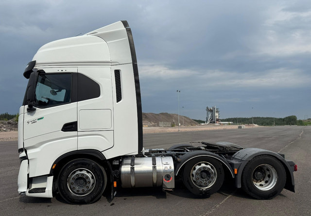 IvecoS-Way 460 LNG 6x2 - יחידת טרקטור: תמונה 2 IvecoS-Way 460 LNG 6x2 - יחידת טרקטור: תמונה 2