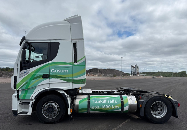 IvecoStralis 460 4x2 LNG / LBG - יחידת טרקטור: תמונה 2 IvecoStralis 460 4x2 LNG / LBG - יחידת טרקטור: תמונה 2