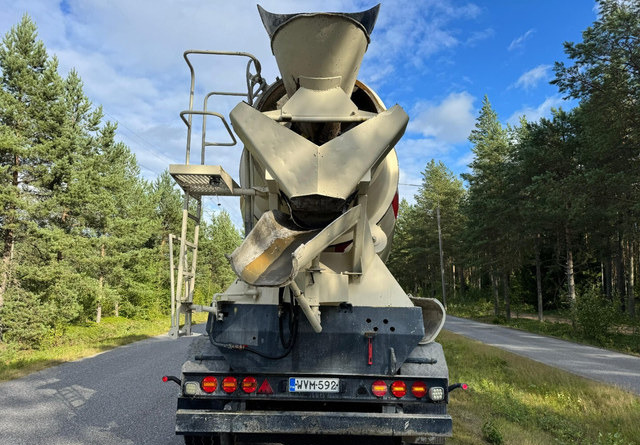 Liebherr12m3 Perävaunu - מערבל בטון סמיטרליילר: תמונה 3 Liebherr12m3 Perävaunu - מערבל בטון סמיטרליילר: תמונה 3