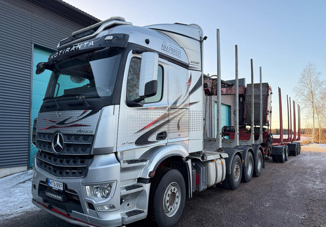 Mercedes-BenzArocs - משאית עץ: תמונה 1 Mercedes-BenzArocs - משאית עץ: תמונה 1