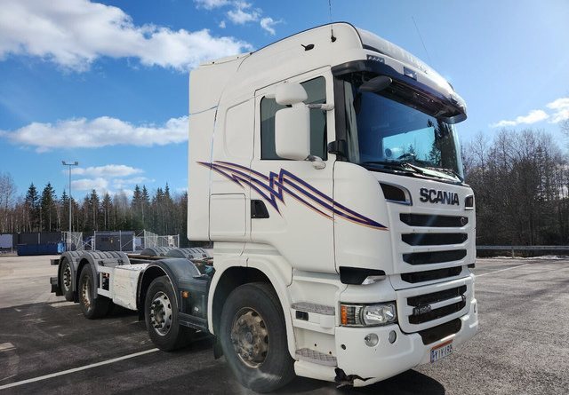 ScaniaR520 2+2 Alusta - משאית עם שלדת תא: תמונה 4 ScaniaR520 2+2 Alusta - משאית עם שלדת תא: תמונה 4