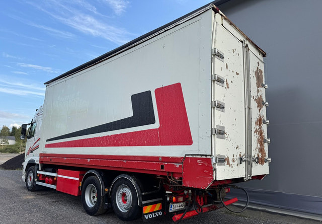 VolvoFH13 500 6x2 Ketjupurku + Rahtikaappi - מזהיר: תמונה 3 VolvoFH13 500 6x2 Ketjupurku + Rahtikaappi - מזהיר: תמונה 3