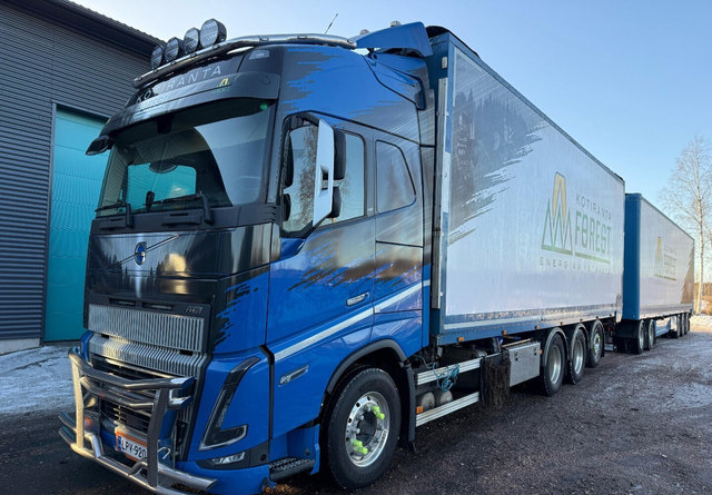 VolvoFH16 650 8x4 - מכונות אחרות: תמונה 1 VolvoFH16 650 8x4 - מכונות אחרות: תמונה 1