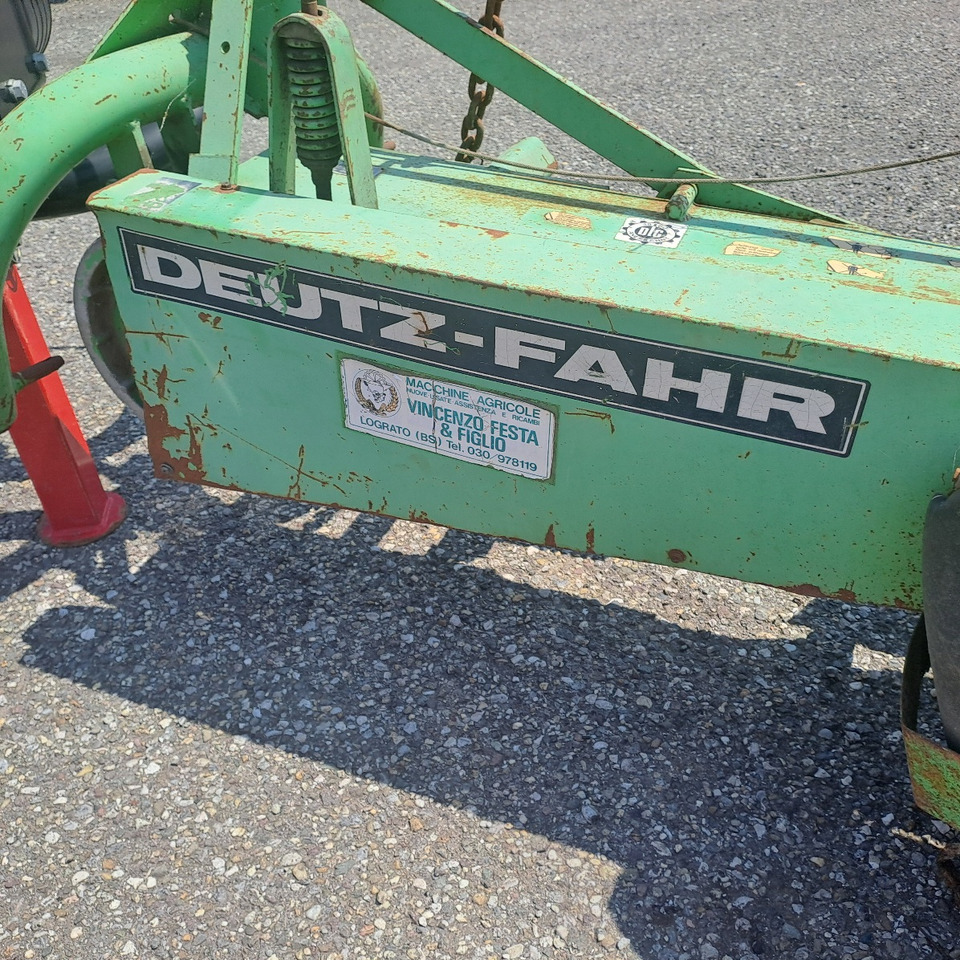 FALCIATRICE DEUTZ-FAHR KM 24 - מכסחה: תמונה 3 FALCIATRICE DEUTZ-FAHR KM 24 - מכסחה: תמונה 3