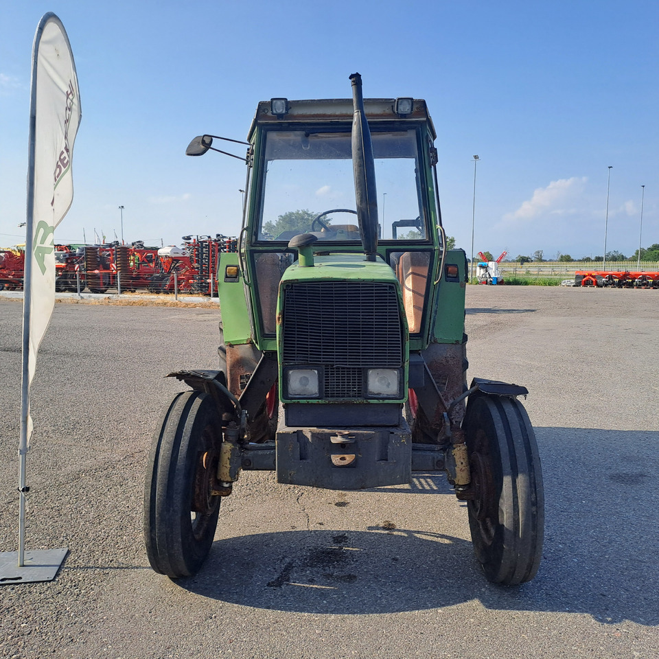 FENDT 303 LS FARMER - טרקטור חקלאי: תמונה 2 FENDT 303 LS FARMER - טרקטור חקלאי: תמונה 2