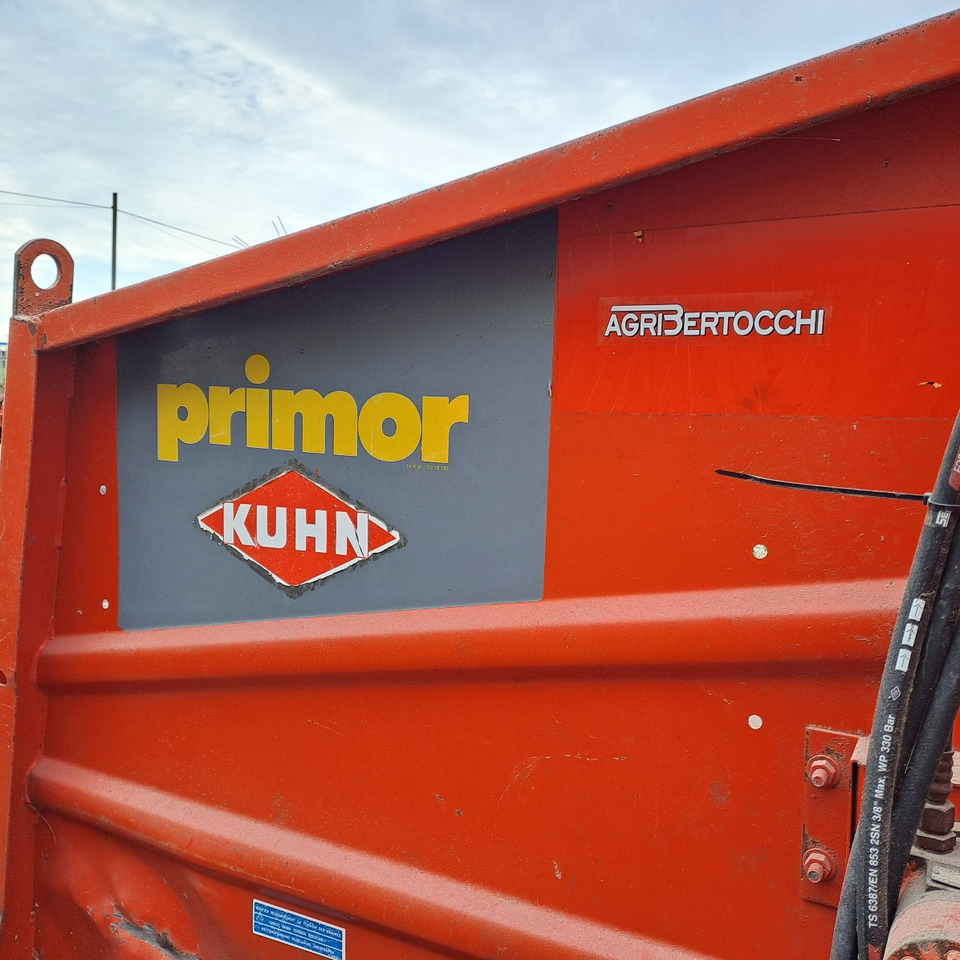 IMPAGLIATRICE KUHN PRIMOR PP - מגרסת קש: תמונה 4 IMPAGLIATRICE KUHN PRIMOR PP - מגרסת קש: תמונה 4