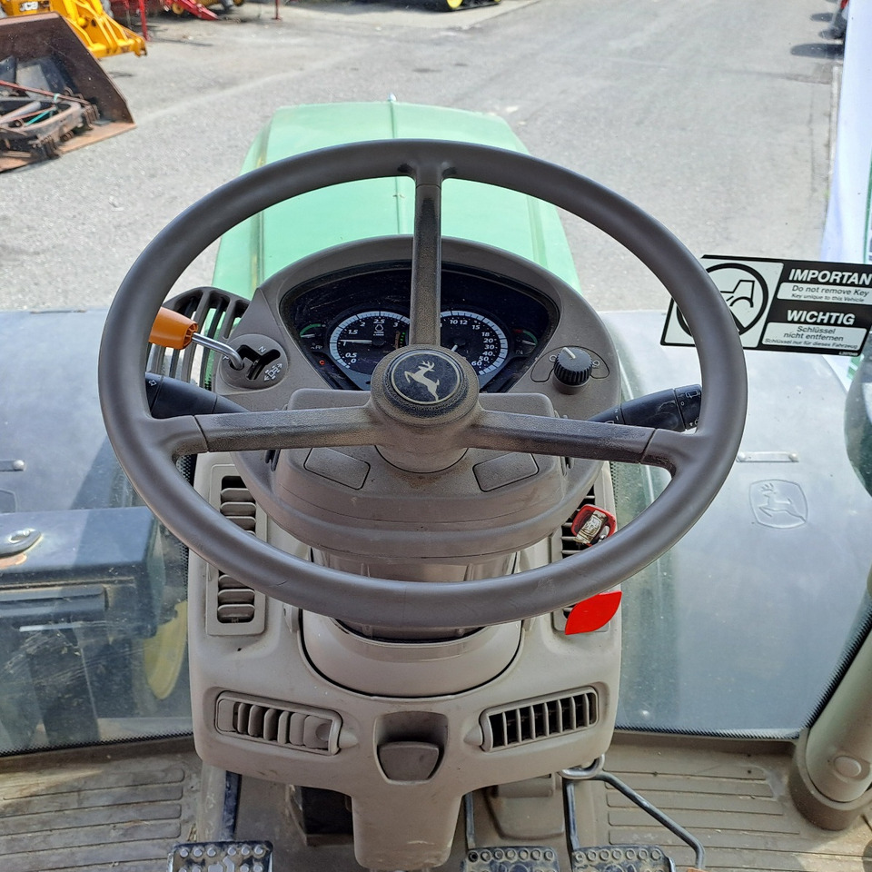 טרקטור חקלאי JOHN DEERE 6210R: תמונה 12