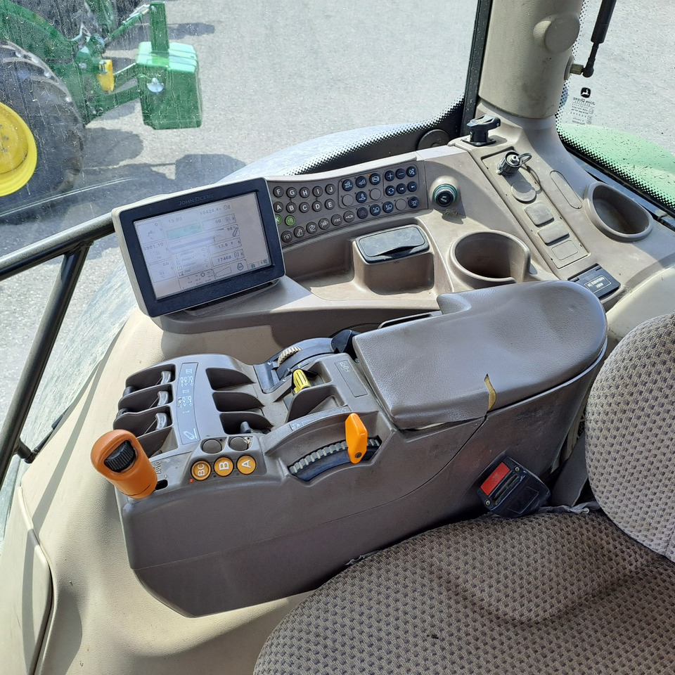 טרקטור חקלאי JOHN DEERE 6210R: תמונה 10