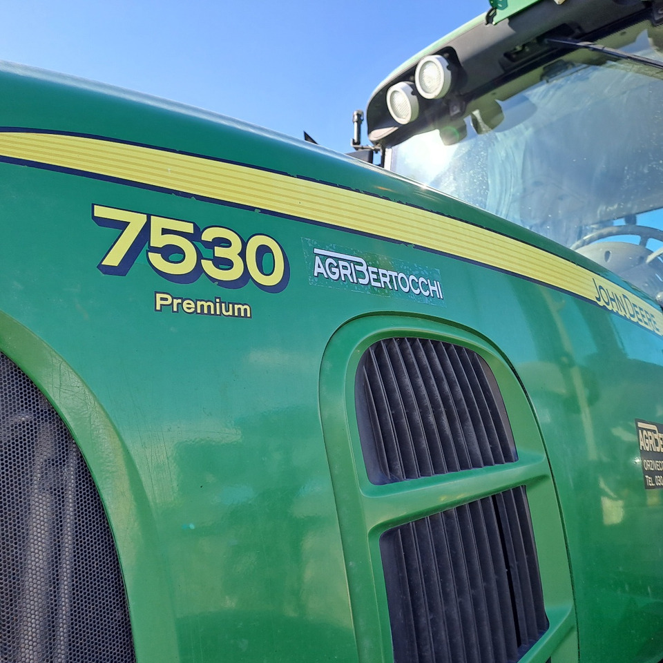 JOHN DEERE 7530 PREMIUM - טרקטור חקלאי: תמונה 4 JOHN DEERE 7530 PREMIUM - טרקטור חקלאי: תמונה 4